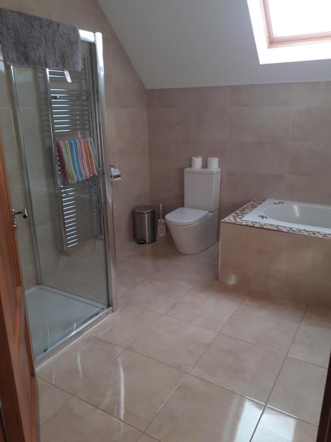 Single Or Twin Room In Lovely Country Residence Nobber Exterior foto
