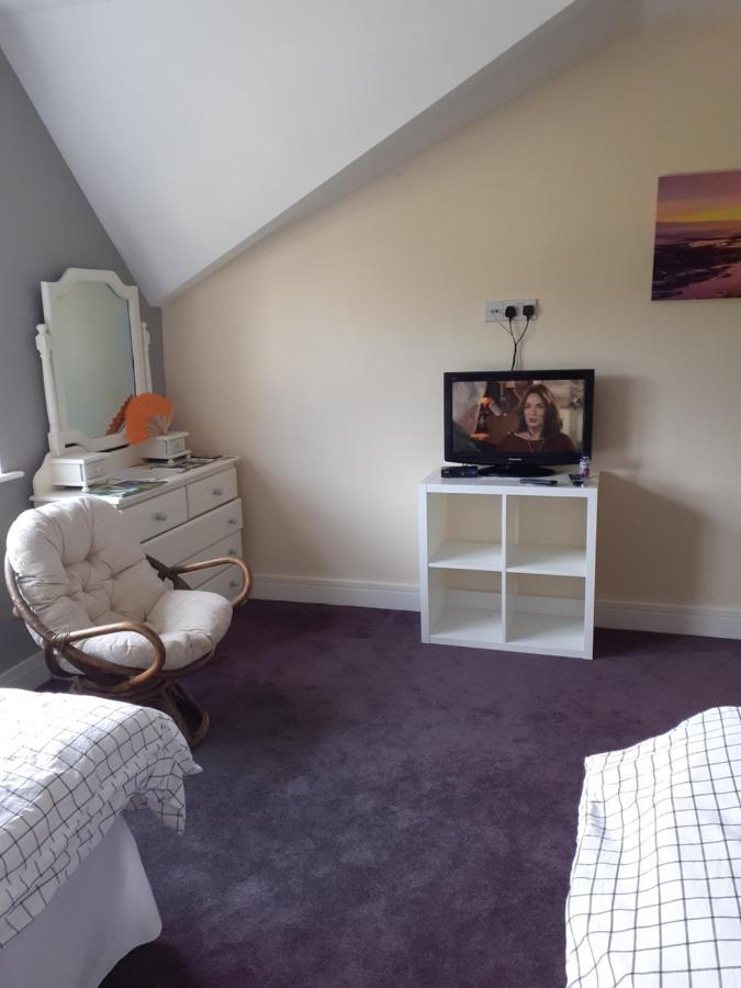 Single Or Twin Room In Lovely Country Residence Nobber Exterior foto